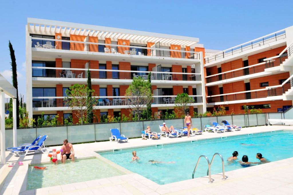 Residence Goelia Royal Cap Villeneuve-Loubet Buitenkant foto